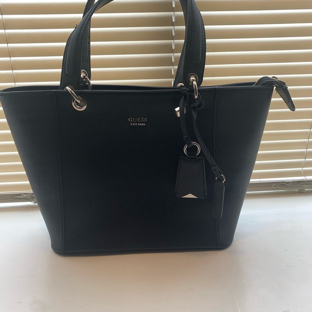 Guess Elegant Black Shoulder Bag with Silver Details